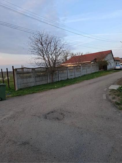 Casă cu Teren 1144 Mp în Felnac