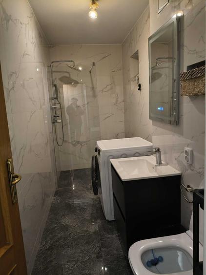 Apartament cu 2 camere decomandat în Splaiul Unirii