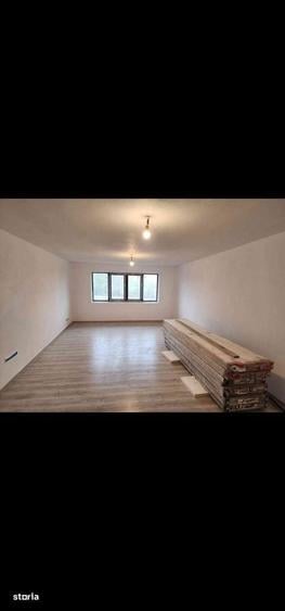Casă cu 4 camere în Călugăru