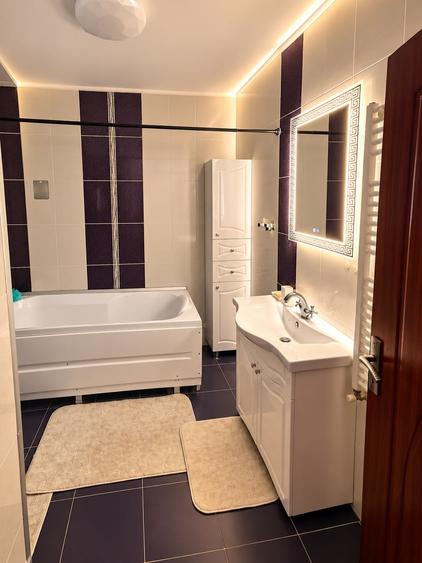 Apartament cu 2 camere decomandat, mobilat în Tomis Nord