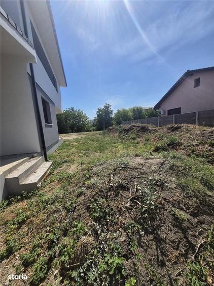 Casă cu 4 camere în Moșnița Veche
