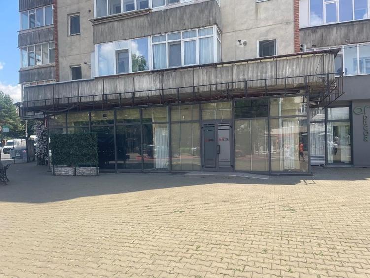 Spațiu comercial, de 112 mp, în Podul de Fier