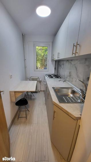 Apartament cu 3 camere în Militari