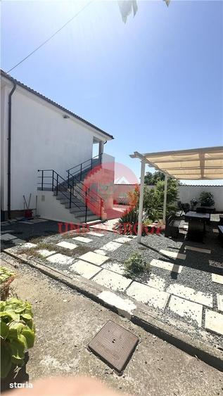 Spațiu comercial, de 200 mp, în Limanu