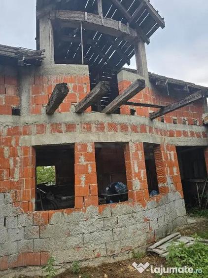 Casa loc SUMUGIU , sc 200 mp , parte veche si noua, ter 2670, sosea - 4
