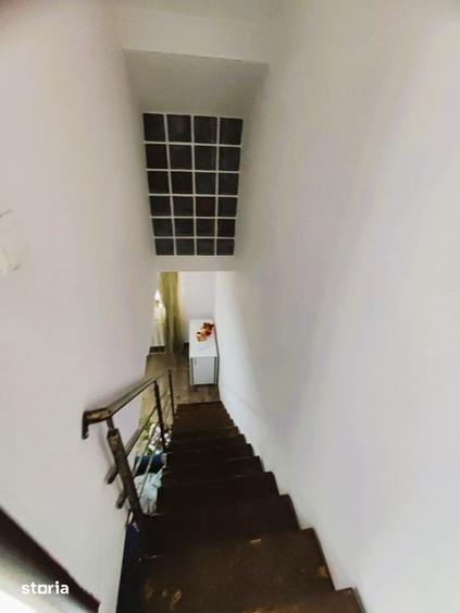 Apartament cu 4 camere, mobilat în Central