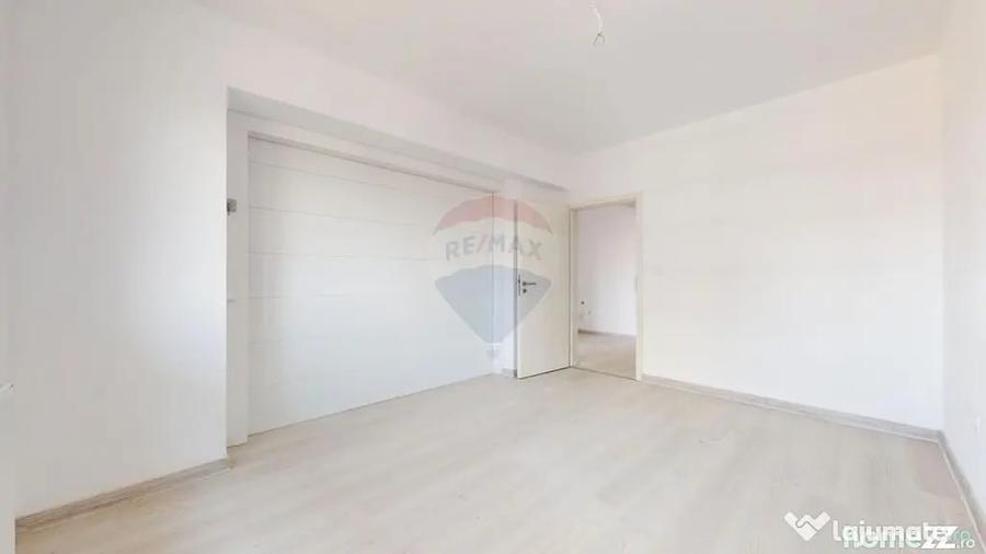 Apartament cu 2 camere decomandat în Avantgarden