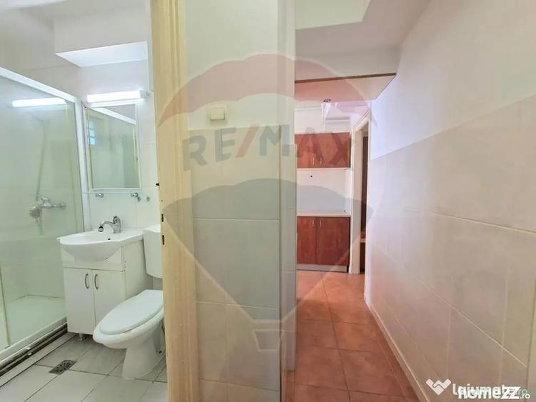 Apartament cu 2 camere decomandat în Podgoria