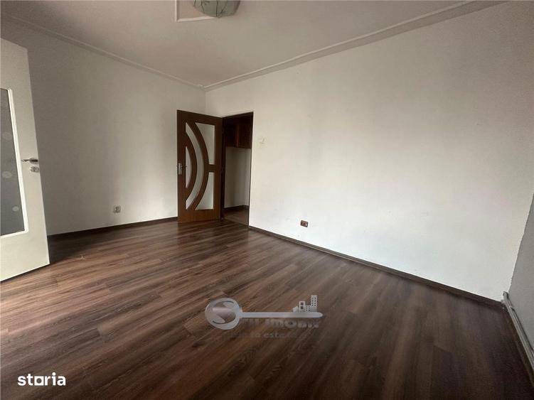 APARTAMENT 2 CAM DECOMANDAT PODU DE FIER ETAJ INTERMEDIAR - 16