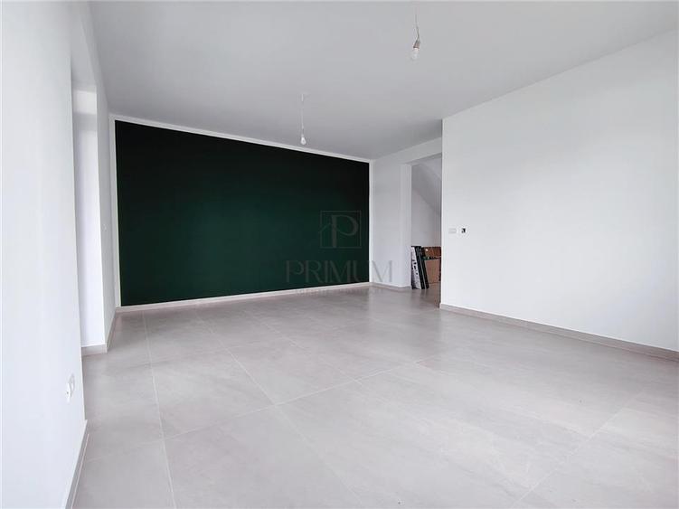 Duplex cu 4 camere cu Canalizare în Moșnița Veche