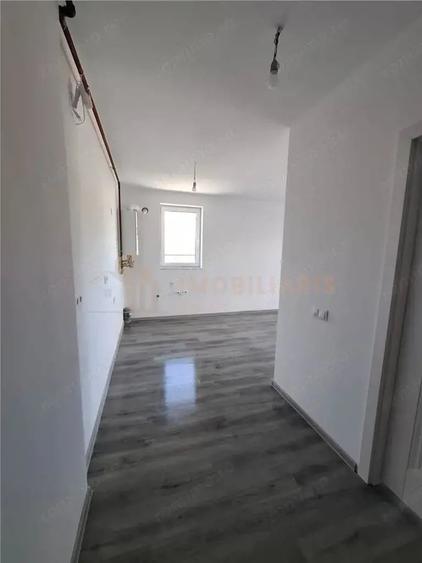 Apartament cu 3 camere în Independenței
