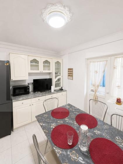 Apartament cu 3 camere decomandat, mobilat în Lipovei