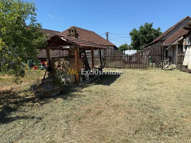 Casă individuală cu 3 camere cu Canalizare în Livada
