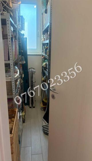 Apartament cu 3 camere decomandat în Chinteni