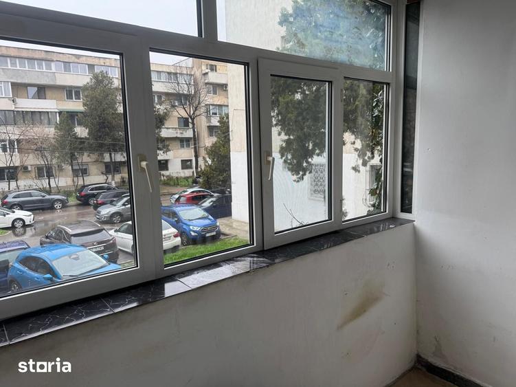 Apartament cu 3 camere decomandat în Tomis II