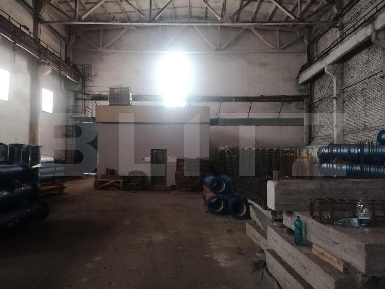 Spațiu industrial, de 2,207 mp, în Exterior Vest