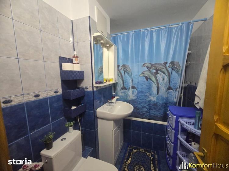 Apartament cu 3 camere decomandat în Mioriței