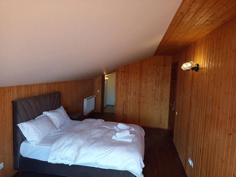 Casă cu 4 camere cu Teren 6240 Mp în Valea Mare