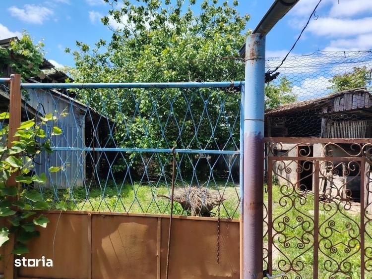 Casă cu 4 camere cu Teren 2023 Mp în Leu