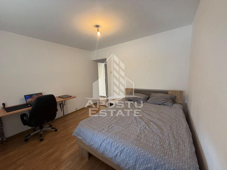 Apartament cu 3 camere decomandat, mobilat în Lipovei