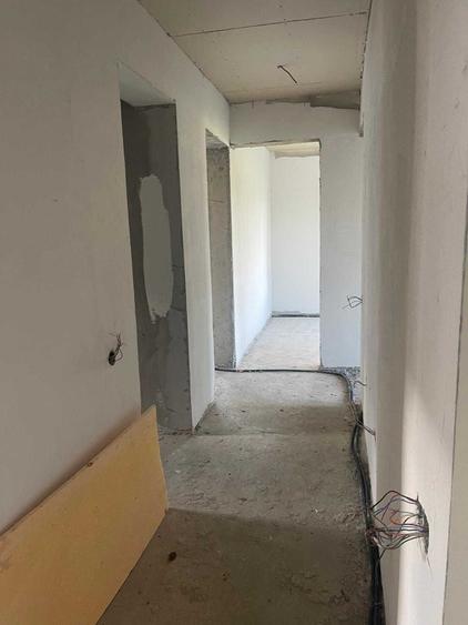 Casă cu 4 camere în Șura Mare