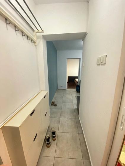 Apartament cu 2 camere semidecomandat în Podu Roș