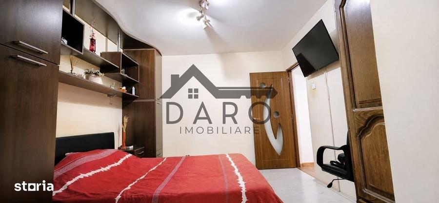 Apartament cu 3 camere decomandat în Tudor