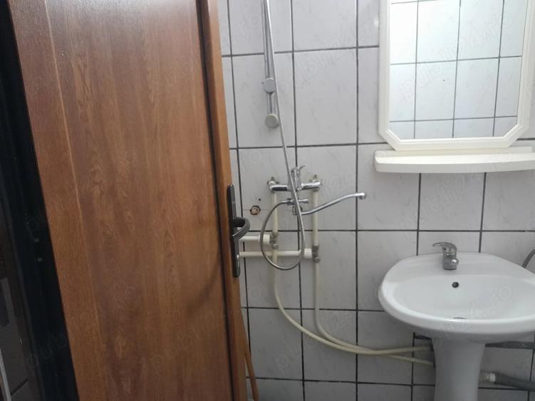 Garsonieră decomandată în 6 Vânători
