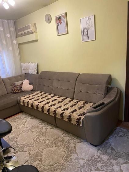 Apartament cu 4 camere decomandat în Decebal