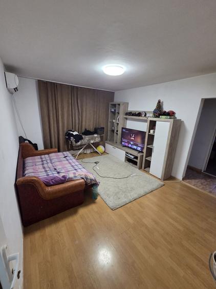 Vand apartament 2 camere - 1