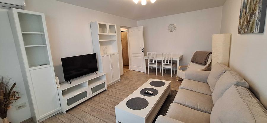 Apartament cu 2 camere decomandat în Exterior Vest