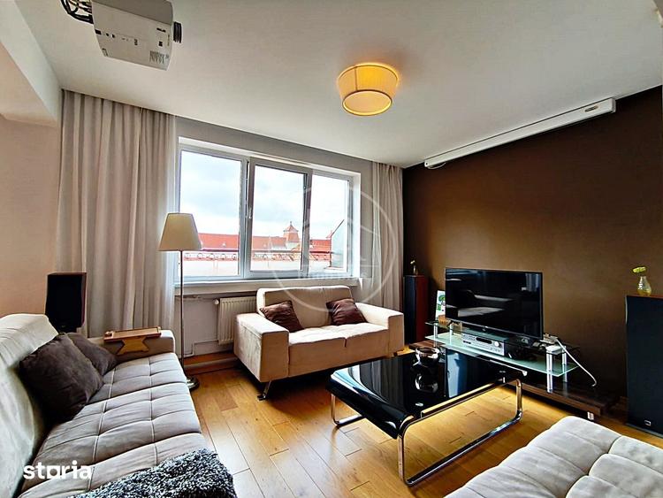 Apartament cu 4 camere decomandat în Central