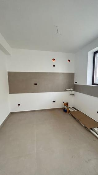 Duplex cu 6 camere cu Canalizare în Bragadiru