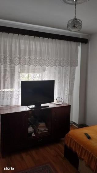 Apartament cu 3 camere decomandat în Țiglina 3