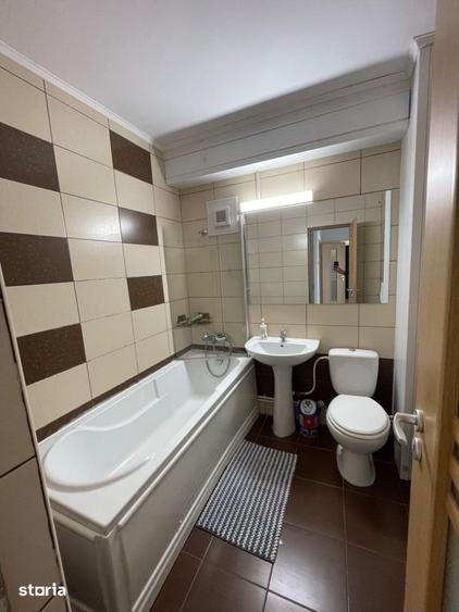 Apartament cu 3 camere decomandat în Moara de foc