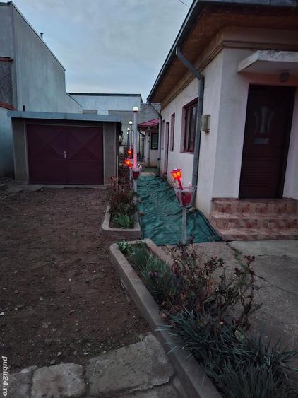 Casă cu 6 camere cu Teren 400 Mp în 8 Martie