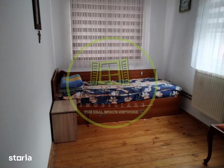 Casă cu 6 camere cu Teren 2200 Mp în Cerașu