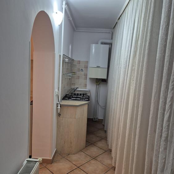 Apartament cu 2 camere semidecomandat în Central