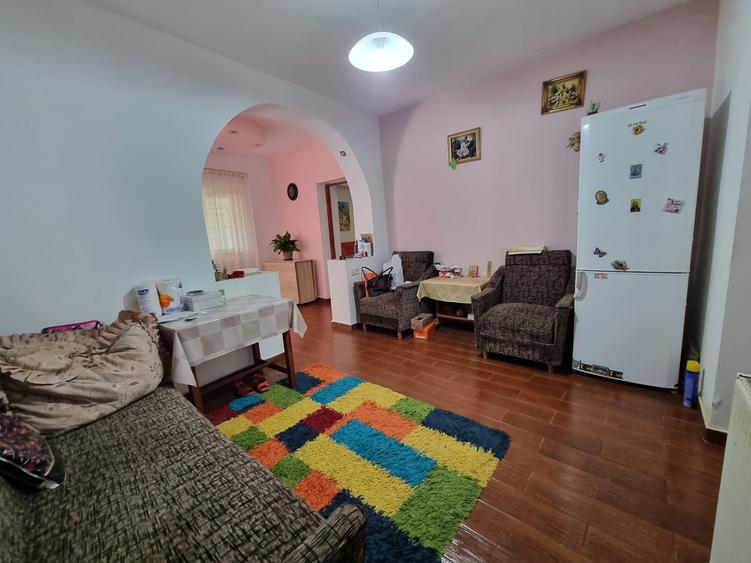 Casă individuală cu 5 camere cu Teren 1750 Mp în Movilița