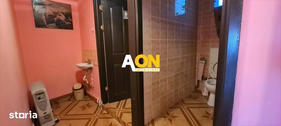 Casă cu 10 camere decomandat cu Teren 1000 Mp în Central
