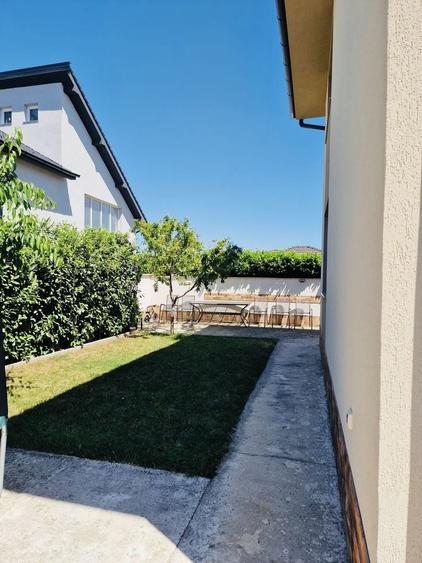 Duplex cu 4 camere cu Canalizare în Centura
