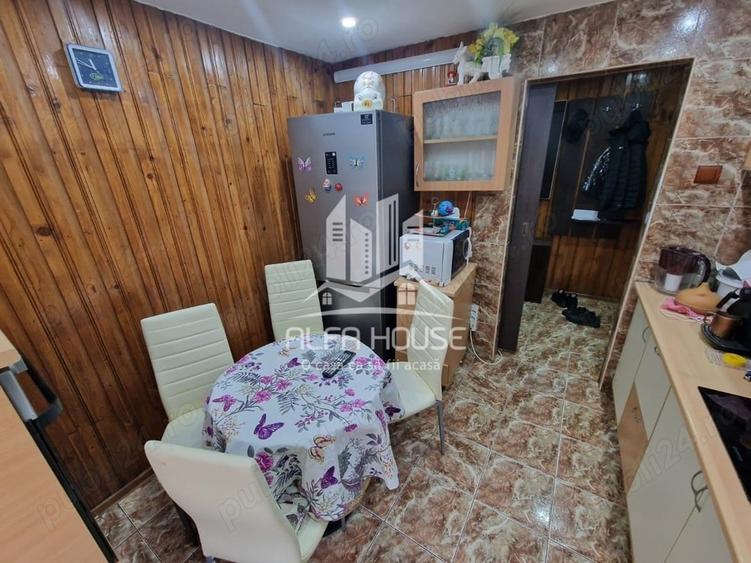 Apartament cu 3 camere semidecomandat în Govândari