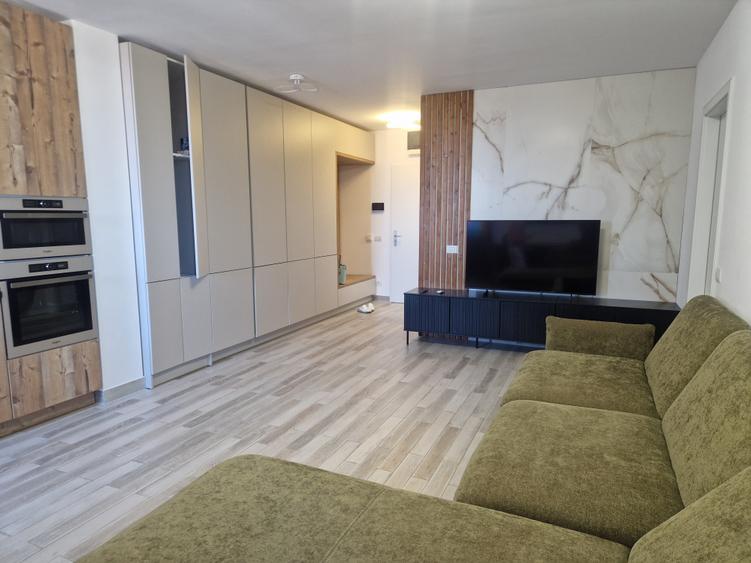 Apartament cu 2 camere semidecomandat în Medicină