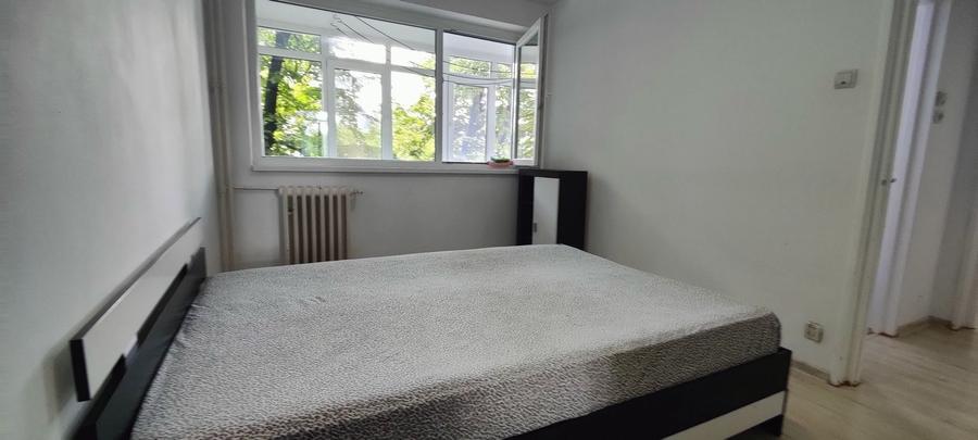 Apartament cu 2 camere decomandat în Drumul Taberei