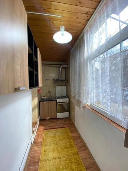 Apartament 2 camere, 57 mp, zona Rovine - 2