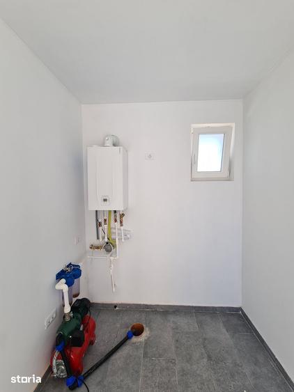 Casă cu 4 camere cu Teren 800 Mp în Săbăreni