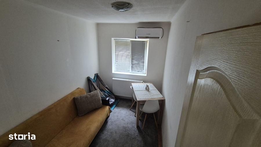 Apartament cu 3 camere semidecomandat în Șagului