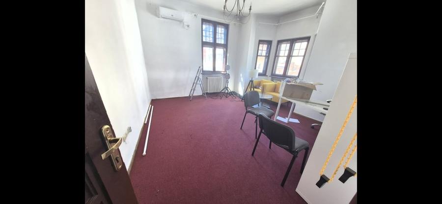 Apartament decomandat în Romană