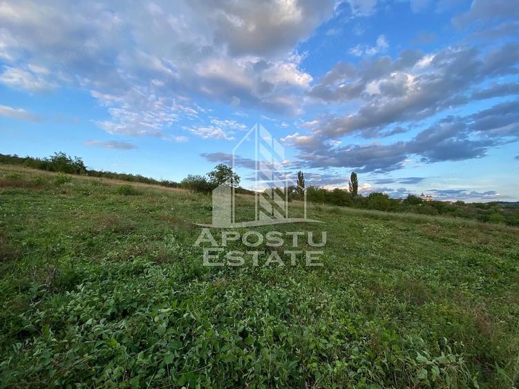 Teren de 1357 mp, în Nord