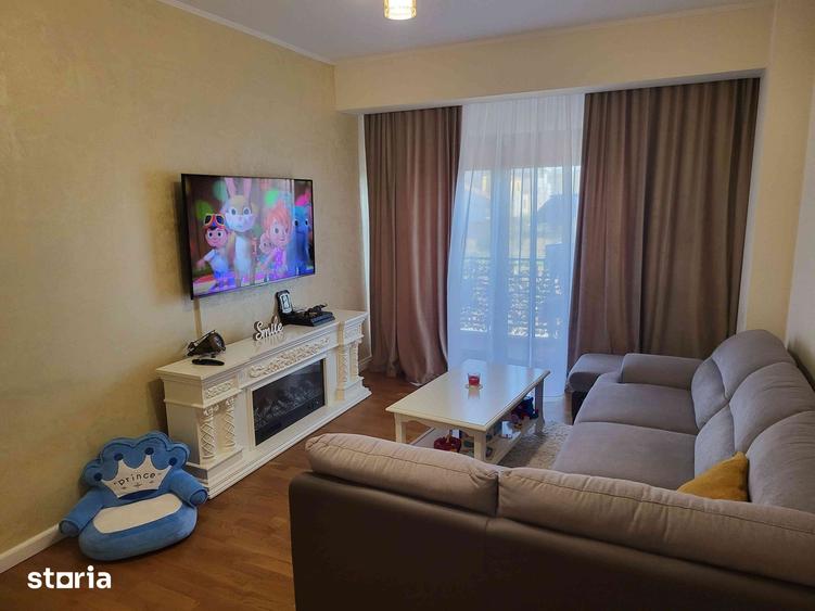 Apartament cu 4 camere, mobilat în Palazu Mare